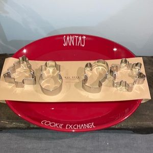 Rae Dunn 🎅 Red Santa’s Exchange Plate w/ Cookie Cutters - Christmas Platter NIB